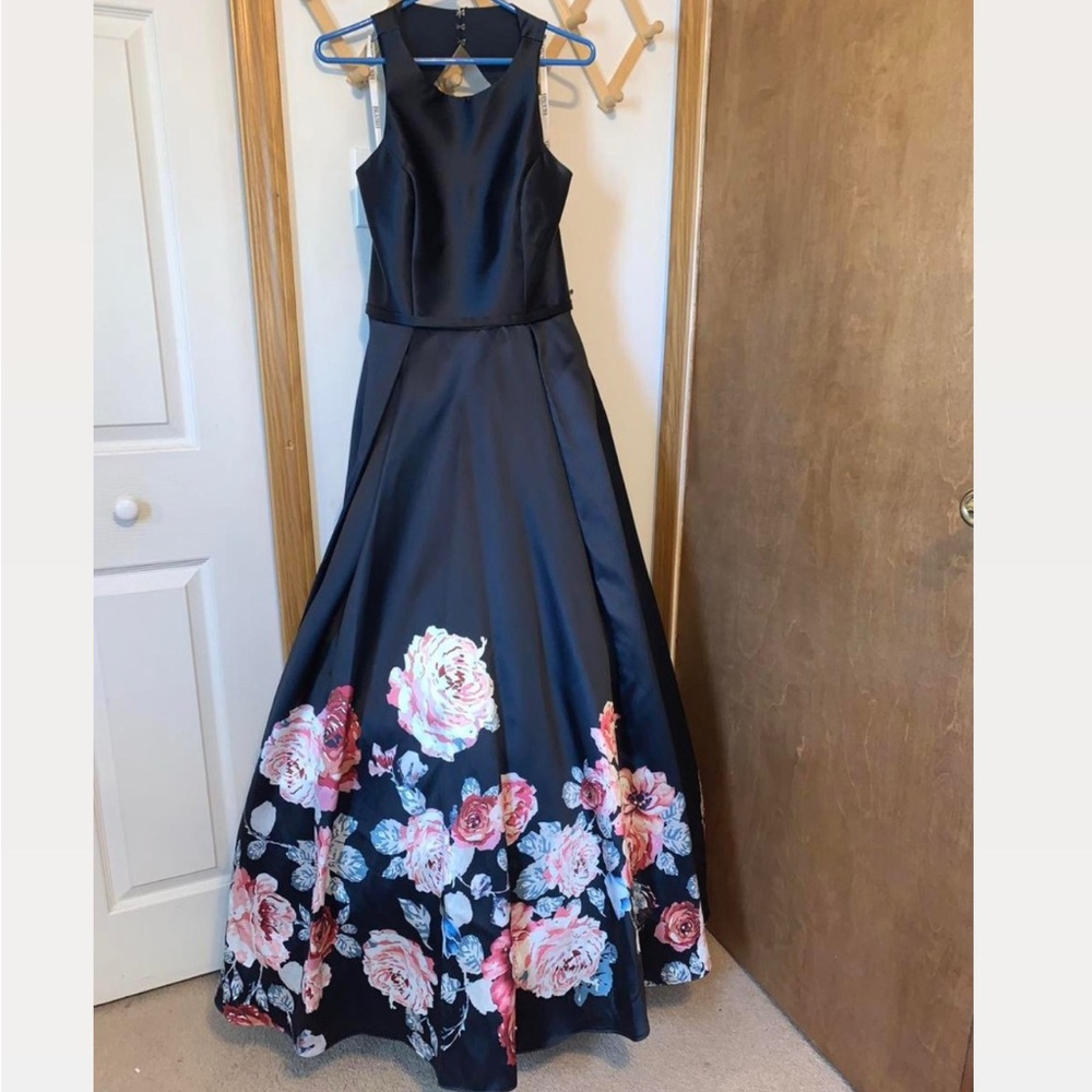 Blush Navy floral prom dress 10/12